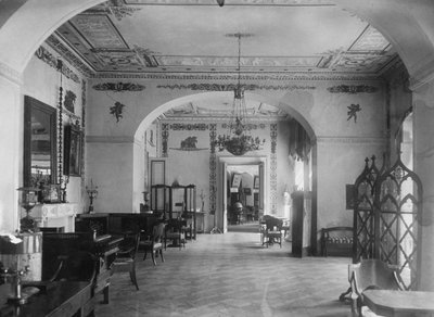 Vardagsrum i Maryino Manor House, tidigt 1920-tal av Unbekannt