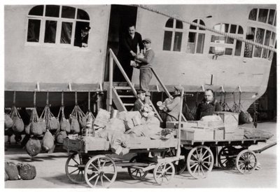 Lastningsförråd, Zeppelin LZ 127 Graf Zeppelin, 1933 av Unbekannt