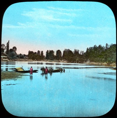 Tittar ner i Jhelum från ön, Indien, sent 1800- eller tidigt 1900-tal av Unbekannt