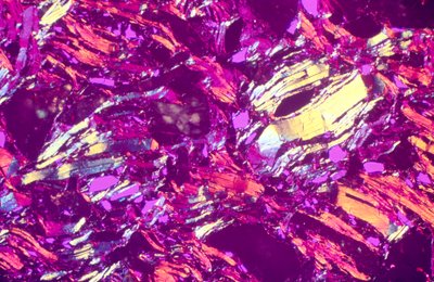 MINERALER, ICKE-JÄRN, LM Magnesia eldfast av Unbekannt