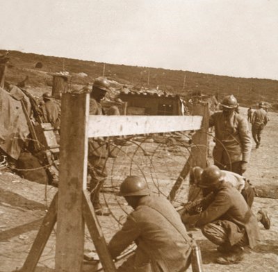 Att göra taggtråd, c1914-c1918 av Unbekannt