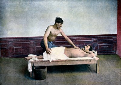 Man som har en massage i badhuset, c1890 av Unbekannt