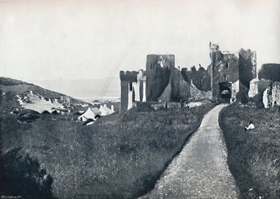 Manorbier - Slottet, 1895 av Unbekannt