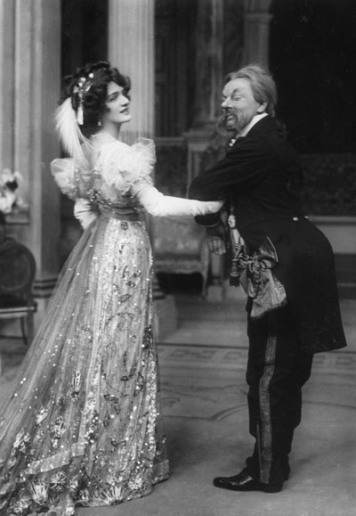 Miss Lily Elsie och Mr George Graves i The Merry Widow, 1900-talet av Unbekannt