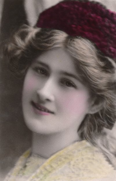 Miss Phyllis Dare, 1890-1975, c1930. av Unbekannt