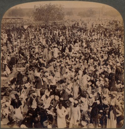 Muhammedaner på fastedagen utanför Jumma-moskén, blickande söderut, Delhi, Indien, 1903 av Unbekannt