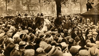 Beridna poliser och marscher, medeltestprotester, Hyde Park, London, 1932, 1933. av Unbekannt
