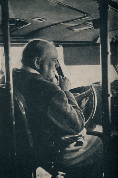 Mr Churchill med R.A.F. - vid reglagen på flygbåten Berwick, 1942, 1945. av Unbekannt