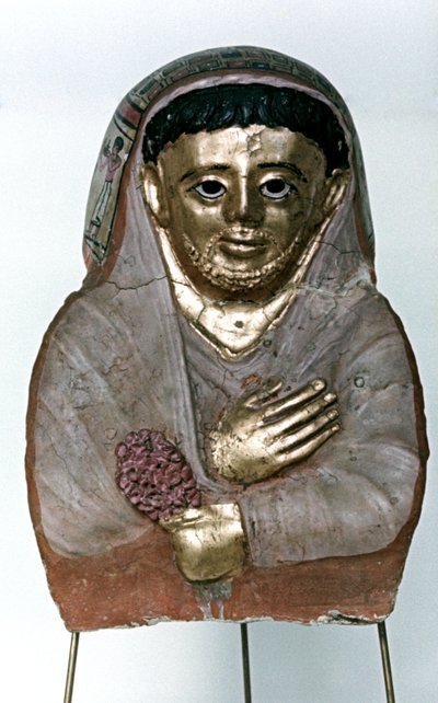 Mumiemask i stuckatur, Ptolemaic Dynasty av Unbekannt