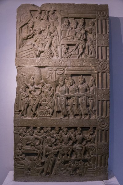 Indiens nationalmuseum, Delhi. Buddhas livsscener. Ikshvaku, 3:e århundradet A.D. Nagarjunakonda, Andhra Pradesh. Gråaktig kalksten. Detalj. Indien. av Unbekannt