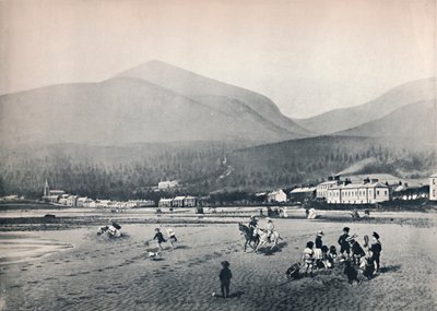 Newcastle, Co. Down. - The Strand, med Slieve Donard, 1895 av Unbekannt