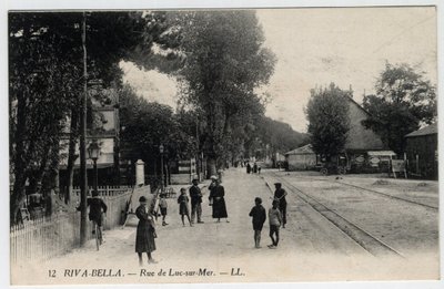 Normandie, Calvados (14), Ouistreham: utsikt över gatan Luc sur Mer i Riva Bella (Riva-Bella) - Vykort sent 1800-tal - början av 1900-talet av Unbekannt