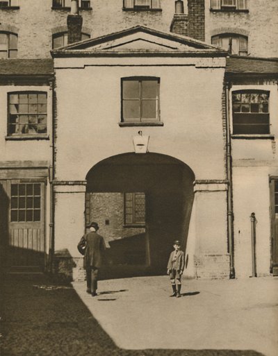 Old Mews sade att ha varit Iron Dukes Stables i Knightsbridge, c1935. av Unbekannt