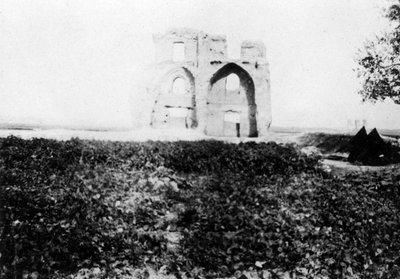 Gammal ruin på stranden av floden Tigris, Mosul, Mesopotamien, 1918 av Unbekannt