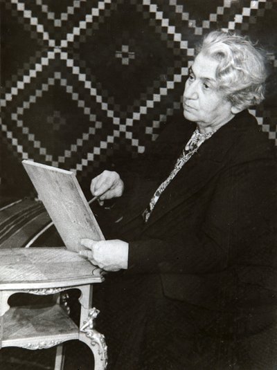 Olga Forsh, rysk författare, mitten av 1900-talet av Unbekannt