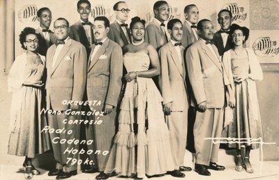 Orkester: Neno Gonzalez Courtesy - Radio Cadena Habana, c1910 av Unbekannt