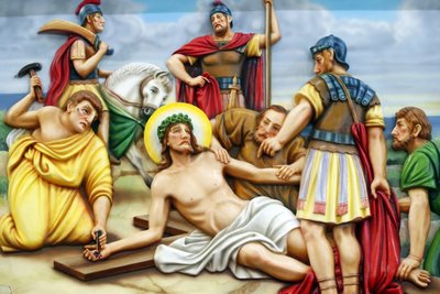 Vår Fru av Fatimas kyrka. Korsets väg. Station 11. Jesus spikas på korset. Ho Chi Minh City. Vietnam av Unbekannt