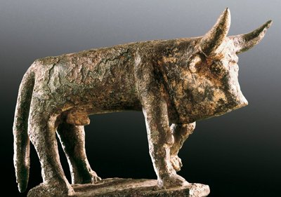 Oxe, bronsskulptur av Unbekannt