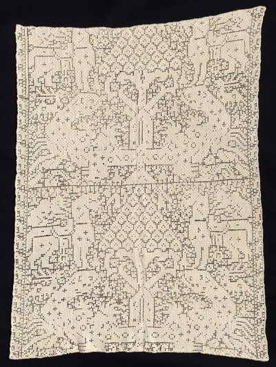 Panel med ett mönster av träd och oidentifierade djur, 1800-talet. av Unbekannt
