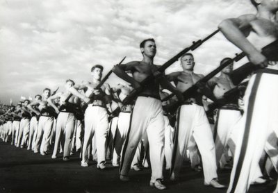 Parad av de unga kommunisterna, Moskva, Sovjetunionen, 1930-talet av Unbekannt