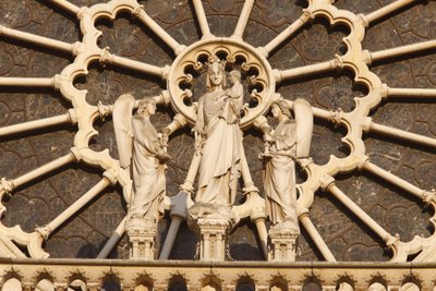 Paris Notre Dame katedral västra flygeln: Jungfru och barn och änglar, Paris, Frankrike av Unbekannt