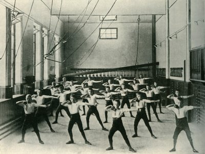 Fysiska övningar vid Royal Institution for the Deaf and Dumb, Friar Gate, Derby, 1902. av Unbekannt