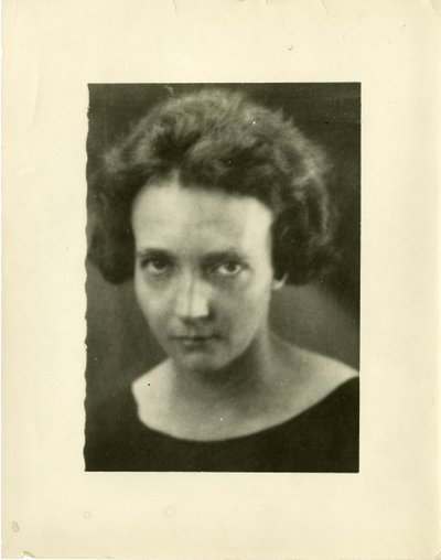 Porträtt av Irene Joliot-Curie 1897-1956 av Unbekannt