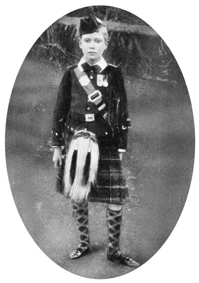 Prins Albert klädd i Highland-klänning, Sandringham, Norfolk, 1909 av Unbekannt