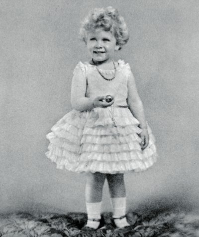 Prinsessan Elizabeth var två år gammal 1928, 1937 av Unbekannt