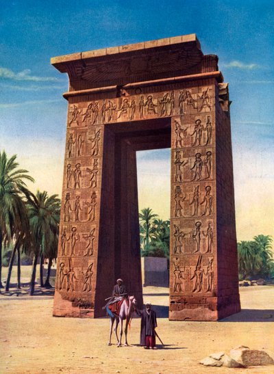 Propylon av den tredje Ptolemaios i Karnak, Egypten, 1933-1934 av Unbekannt