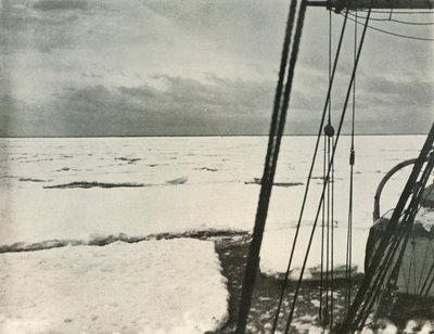 Träffar genom tunga flak i Rosshavet, c1908, 1909. av Unbekannt