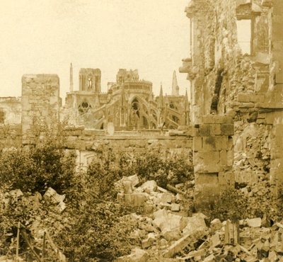 Reims katedral, Reims, norra Frankrike, c1914-c1918 av Unbekannt