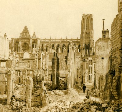 Reims katedral, Reims, norra Frankrike, c1914-c1918 av Unbekannt