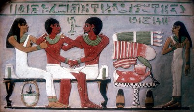 Relief av Imn-Hat sittande med sin fru och son framför ett offer, Thebe, c2050-c1786 f.Kr. av Unbekannt
