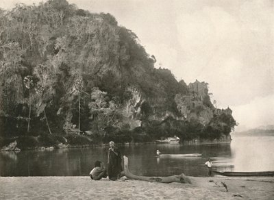 River Scene - The Second Defile, nära Bhamo, 1900. av Unbekannt