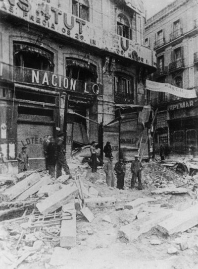 Skräp på huvudgatan, Palma, Mallorca, Spanien, Spanska inbördeskriget, c1936 av Unbekannt