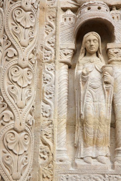 Saint Denis basilikan. Central portal. Den kloka jungfrun, 20150919, Saint-Denis, Frankrike av Unbekannt