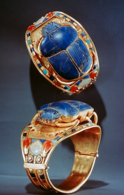 Scarab armband från Tutankhamons grav, 1300-talet f.Kr av Unbekannt