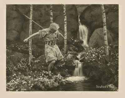 Scen från filmen Die Nibelungen: Siegfried av Fritz Lang, 1924. av Unbekannt
