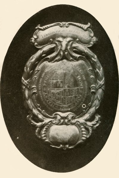 Silver frontlet, med engelskt vapen, 1677, 1937. av Unbekannt