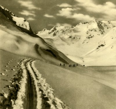 Skidåkning på Alpeiner Ferner-glaciären i Stubaialperna, Österrike, c1935. av Unbekannt