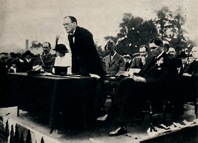 Talar på Enfield Munitions Works, 1917, 1945. av Unbekannt