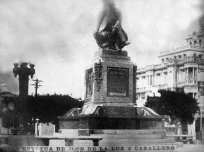 Staty av Don Jose de la Luz Caballero, 1912, 1920-talet av Unbekannt