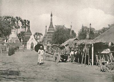 Gatubild, Bhamo, 1900. av Unbekannt