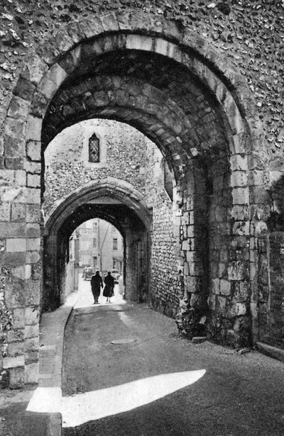 The Barbican Arches, Lewes, East Sussex, c1900-c1920s av Unbekannt