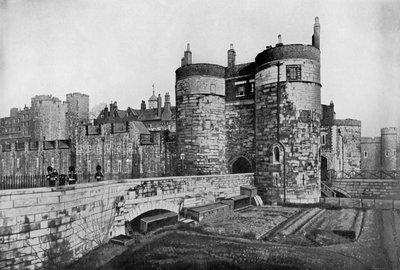 Byward Tower och den yttre avdelningen, Tower of London, 1900-talet av Unbekannt