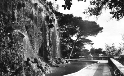 Chateau Waterfall, Nice, södra Frankrike, tidigt 1900-tal av Unbekannt