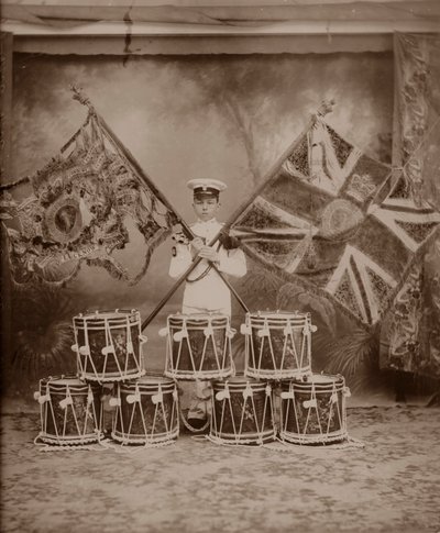 The Colors of the 1st Royal Munster Fusiliers, Rangoon, Burma, 1913 av Unbekannt