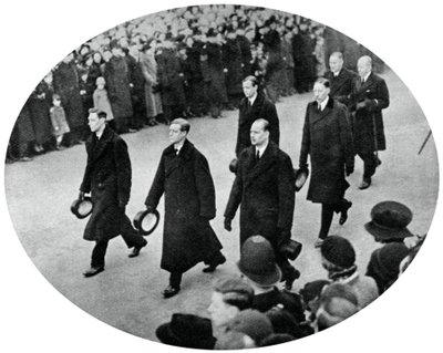 Hertigen av York och hans bröder i King George Vs begravningståg, 1936, 1937 av Unbekannt