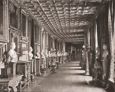 Östra korridoren, Windsor Castle, Berkshire, 1894. av Unbekannt